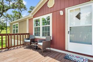 Josietta's Hill Country Hideaway - 4