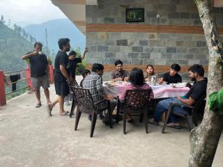 Tirthan Hilltop Home Stay - 2