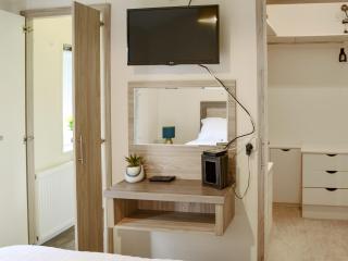 Ocean Glade - Uk32963 - Corton - 2