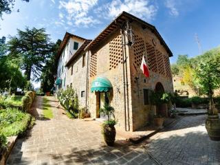Renovated ancient villa with pool - Uzzano - 9