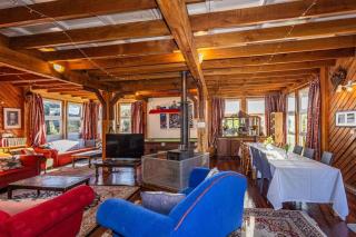 Kaha Lodge - - 9
