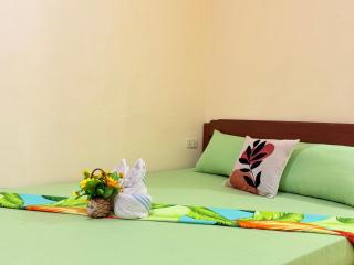 Ais'G Homestay Tres - 3mins to Airport - Puerto Princesa - 5