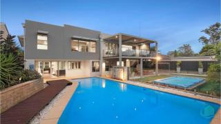 Valentine Creekside Manor - - 0