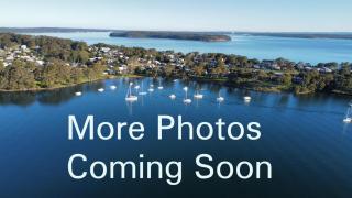 Valentine Creekside Manor - - 8