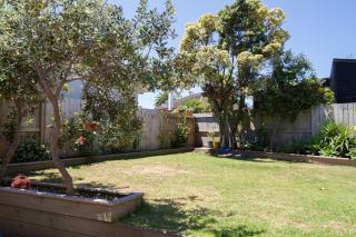 Sunny Family Home in Central Mount Maunganui - 5