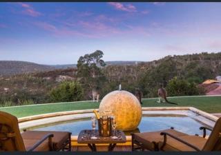Panoramic views, secluded nature reserve, ZigZag Retreat - Perth - 8