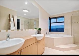 Panoramic views, secluded nature reserve, ZigZag Retreat - Perth - 3