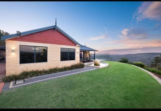 Panoramic views, secluded nature reserve, ZigZag Retreat - Perth - 2