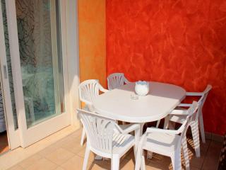 Holiday home with Nicely Decorated Interior near lake Garda - 5