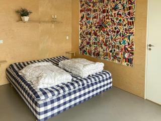 Modern Summer House By The Water In Hellebæk - 7