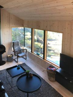 Architect Drawn Cabin Between Sea And Mountain - 5