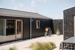 Architect-Designed House Close To The North Sea - 8
