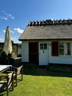 Thatched Cottage Near Dronningmølle Beach - 0