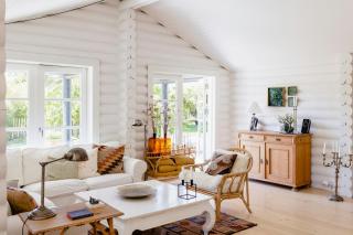 Beautiful And Romantic Cottage With Swimmingpool - Melby - 0