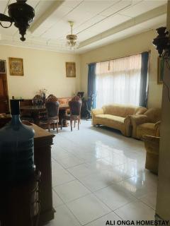 Ali Onga Homestay di Kota Batusangkar - Batusangkar - 8