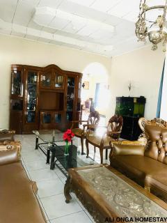 Ali Onga Homestay di Kota Batusangkar - Batusangkar - 4