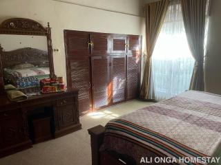 Ali Onga Homestay di Kota Batusangkar - Batusangkar - 3