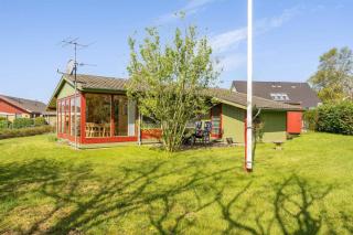Cozy Cottage Close To The Beach And Attractions - Børkop - 1