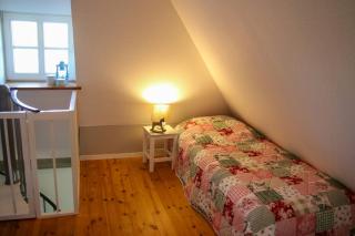 Charming Thatched Cottage - 4