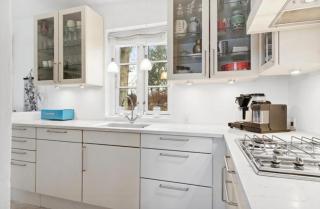 Beachfront Summerhouse With Amazing View And Peace - 4