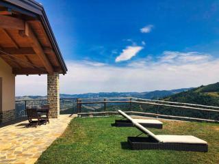 Chestnut Forest Retreat In The Apennines - - 0