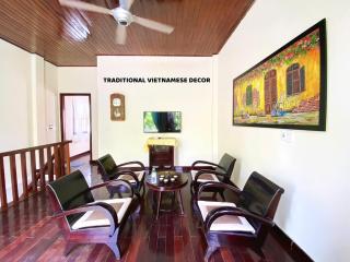 Garden villa with Hoi An style near My Khe beach - Danang - 0