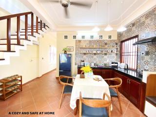 Garden villa with Hoi An style near My Khe beach - Danang - 7