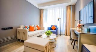 LANOU Hotel Henan Luoyang Wanda Plaza Wangfujing - Luoyang - 1