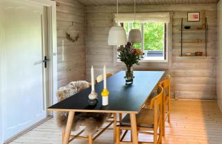 Log Cabin With View Of Beach Meadow And Sea - 1