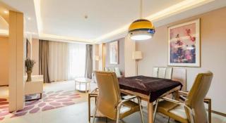 Lavande Hotel Wuhan Houhu Avenue Xingye Road - Wuhan - 8