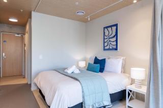 Petone Studio - Balcony Bath Tub Sleeps 2 - 3