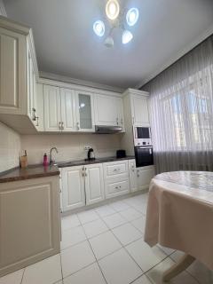 Apartment opposite Almaty Arena 13-64 - Almaty - 3