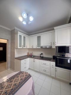 Apartment opposite Almaty Arena 13-64 - Almaty - 2