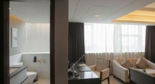 Zhangjiagang Zhonglian GDH International Hotel - Zhangjiagang - 2