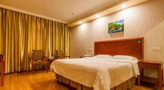 GreenTree Inn Kunshan Shimao Plaza Business Hotel - Suzhou - 4