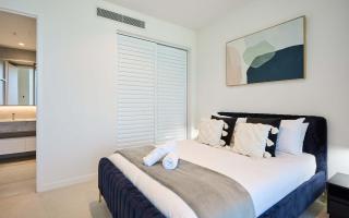 Luxe 3BR Penthouse by beach with Lap Pool & Parking SIGNATURE - Gold Coast - 2