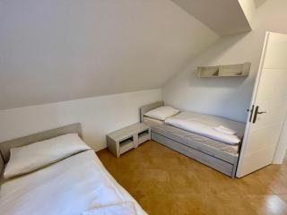 Apartments near Golf Resort Kunětická Hora, Dříteč - Bukovina - 5