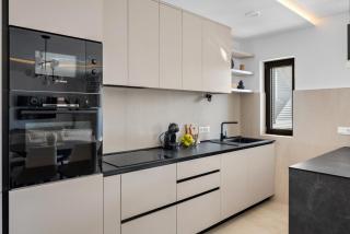NEW! Luxury Apartment With Jacuzzi 20 Near The Sea - 8