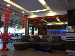 Royal Hotel - Bintulu - 9