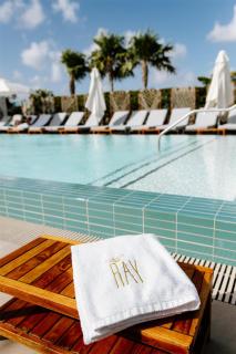 The Ray Hotel Delray Beach, Curio Collection By Hilton - Delray Beach - 1