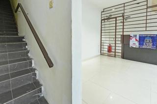 OYO 90892 L&E Hotel - 8