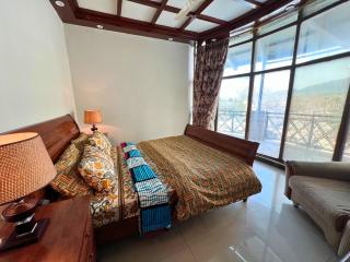 LUXURY service APARTMENT - Islamabad - 5