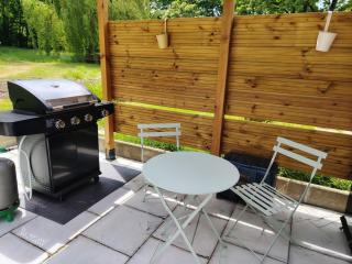 Suite Balnéo en bord de forêt - 3