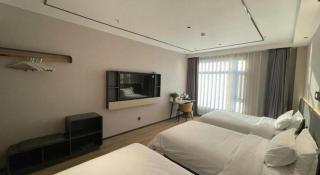 GreenTree Inn Datong YundinGYAyuan Express Hotel - Datong - 3