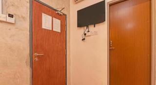 OYO 90662 The 1975 Hotel - 1