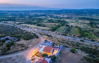 Lovely Home In Zagrad - Zagrad - 2