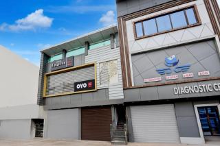 Hotel O Lotus Inn - 9