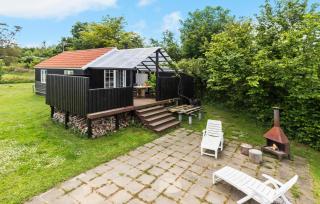 2 Bedroom Gorgeous Home In Glesborg - 0