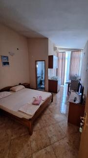 Ivanovic Family House Apartments - Sutomore - 4