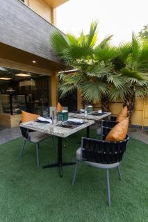 Lime Tree Hotel - Near Medanta Hospital - Gurgaon - 4